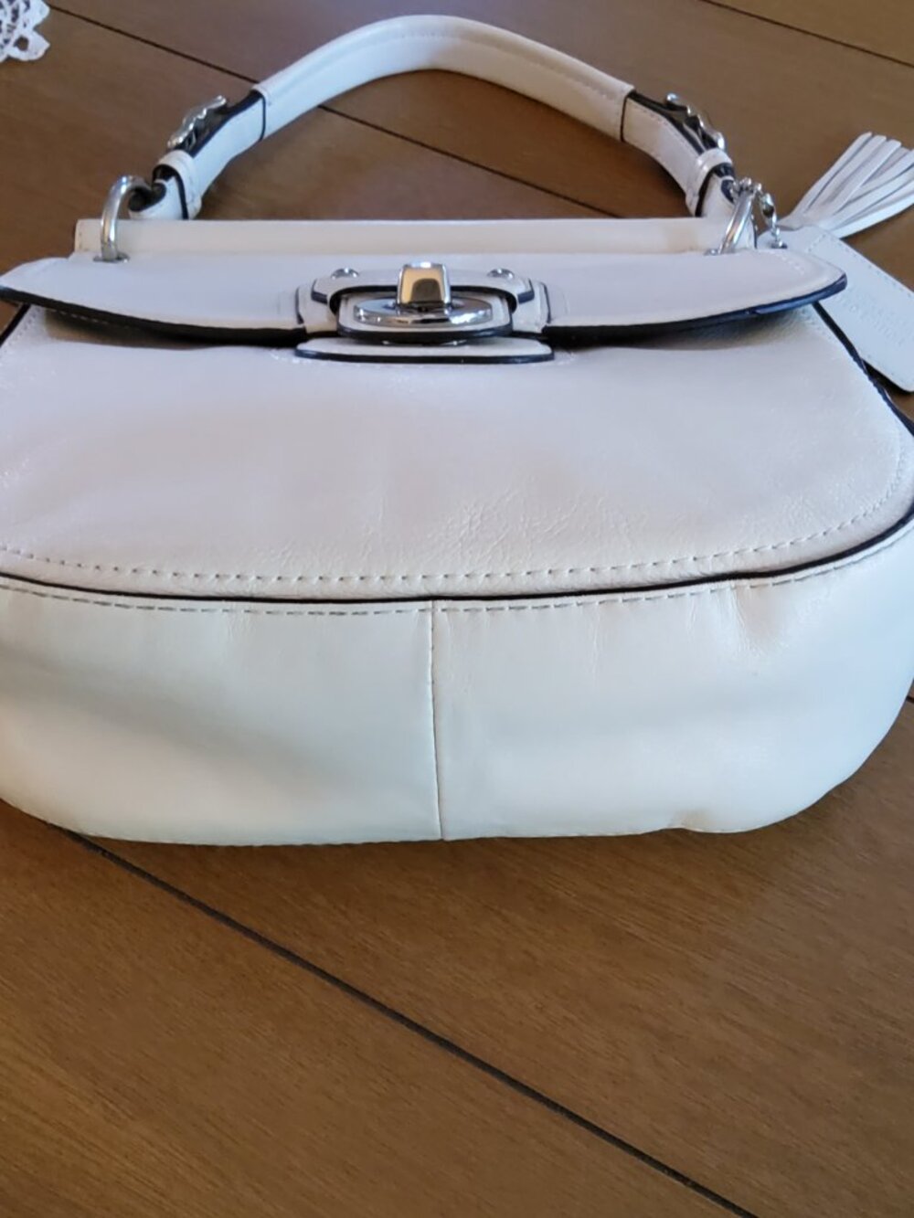 Coach 70th Anniversary Edition Willis Crossbody 19132 in Ivory - Picture 5 of 13